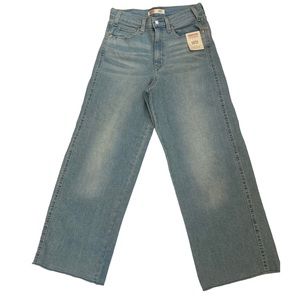 Signature Levi Strauss High- rise wide leg 6/W28